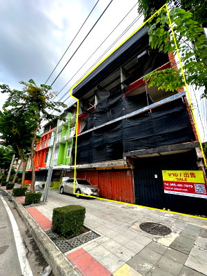ที่ดิน วิทยาลัยพณิชยการเชตุพน : 🏡✨ ขายที่ดินพร้อมสิ่งปลูกสร้าง — ริมถนนราษฎร์บูรณะ ทำเลดี ติดถนนใหญ่ เหมาะลงทุน / อยู่อาศัย / ทำธุรกิจ