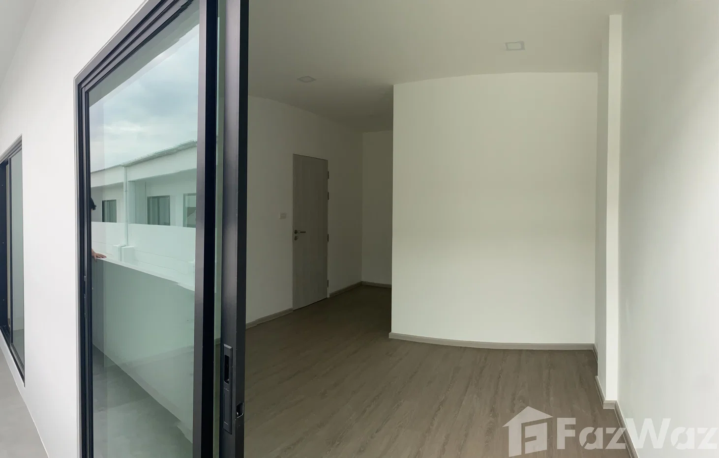 รูป ขายบ้านทาวน์โฮม Location สุดปัง 3.5 ชั้น กลางจรัญ เข้าเมืองสะดวก 1649234 - รูปที่ 14/34