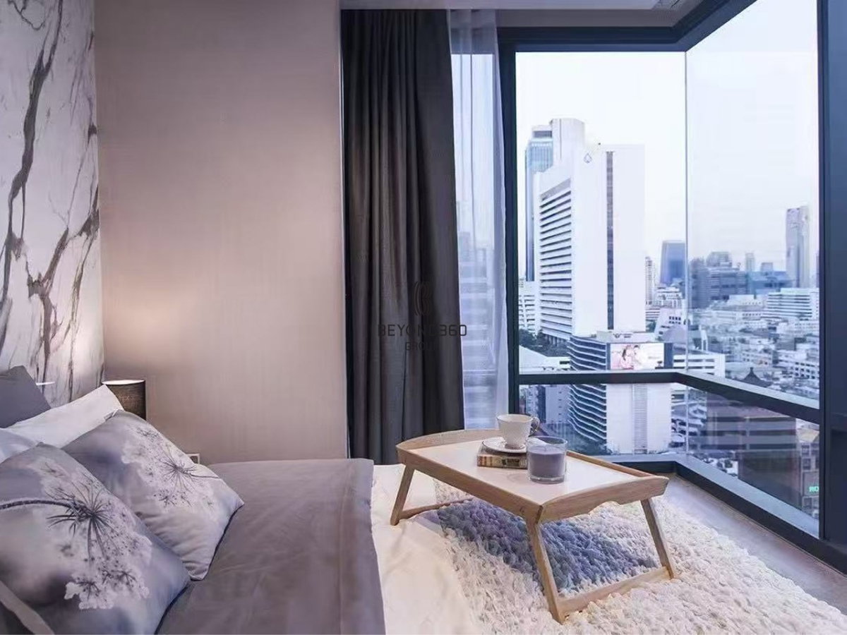 picture Ashton Silom   🌟PN-00005041🌟 - 13/31