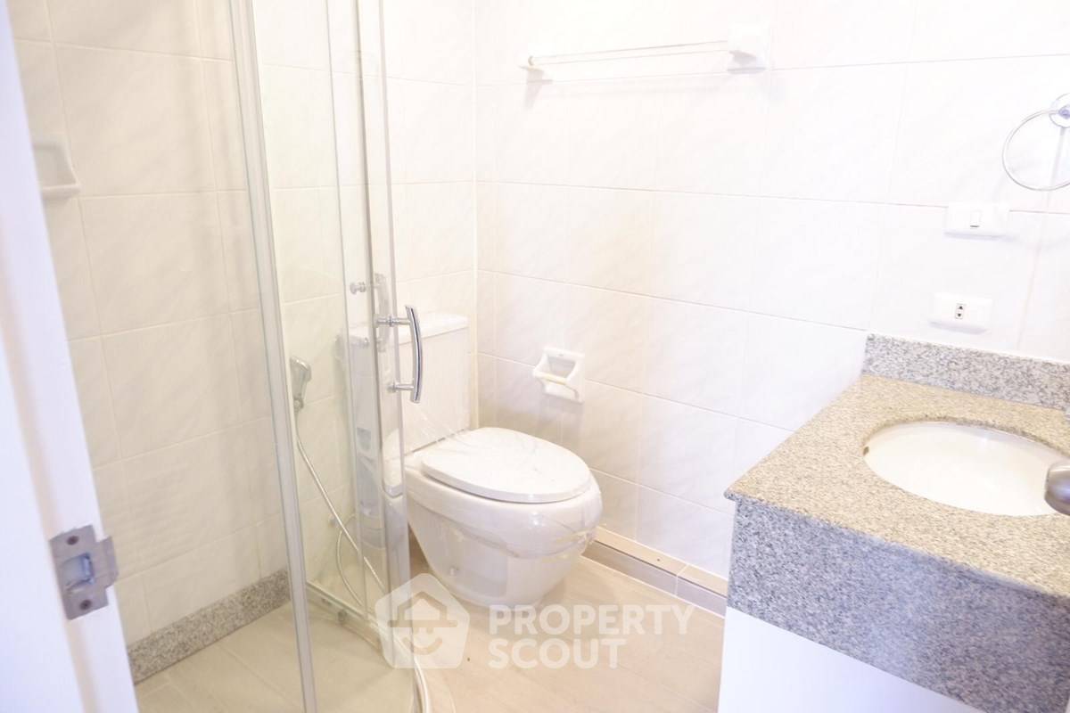 picture 2-BR Condo at Omni Tower near BTS Nana (ID 2874557) - 17/18