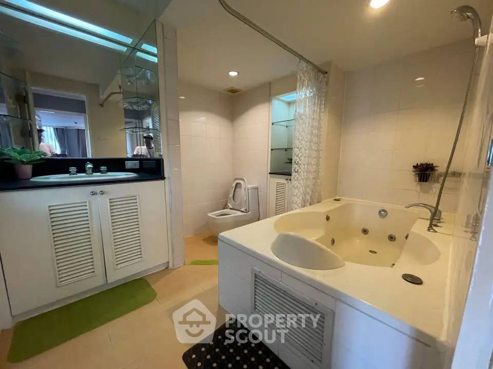 รูป คอนโด 2-ห้องนอน ที่ ศุภาลัย เพลส สุขุมวิท 39 ใกล้ BTS พร้อมพงษ์ (ID 2873907) - รูปที่ 21/25