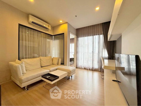 1-BR Condo at Urbano Absolute near BTS Krung Thon Buri (ID 2920213)
