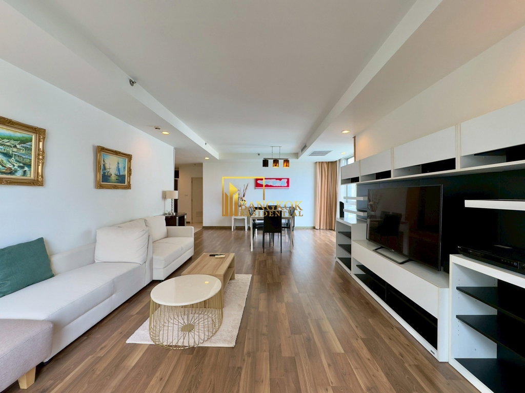 รูป The Rajdamri | Cozy 2 Bedroom Condo For Rent in Popular Area - BR3832CD - รูปที่ 3/30