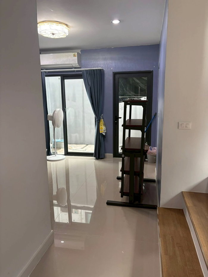 รูป 🏡✨ ให้เช่า Home Office/ทาวน์โฮม 3 ชั้น พหลโยธิน 71 ใกล้ตลาดเซฟวันโก หลังมุม 3 ห้องนอน 3 ห้องน้ำ บ้านใหม่มาก อายุเพียง 1 ปี 7 เดือน พร้อมเข้าอยู่ทันที - รูปที่ 9/11