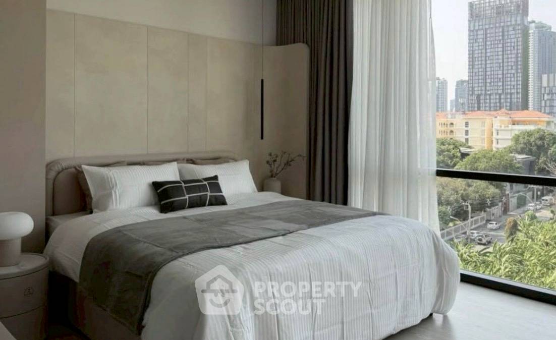 รูป คอนโด 2-ห้องนอน ที่ เดอะ รูม สุขุมวิท 38 ใกล้ BTS เอกมัย (ID 2818099) - รูปที่ 4/7