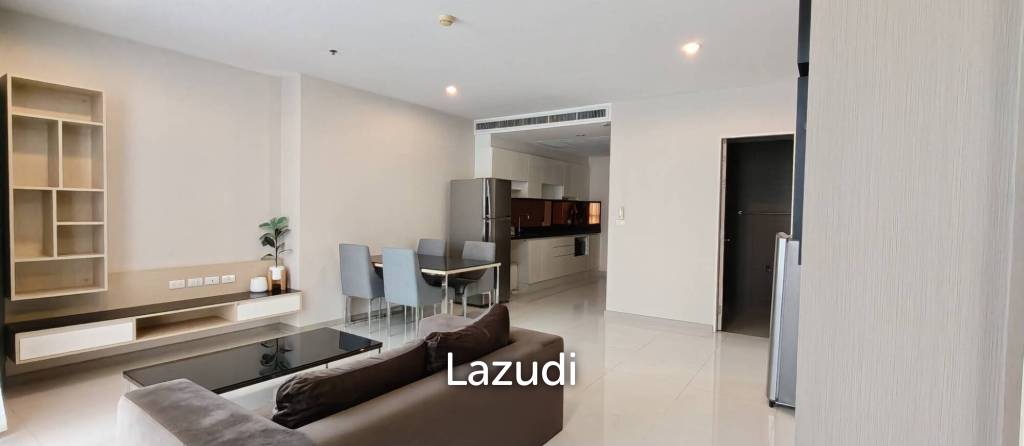 picture 67 sqm modern 2 bed condo on 12th floor in Khlong Tan Nuea Bangkok - 3/10