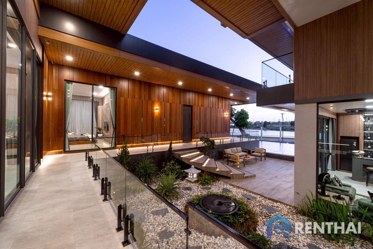 รูป การใช้ชีวิตระดับ Ultra Luxury พร้อมวิวทะเลสาบส่วนตัว ใจกลางพัทยา - รูปที่ 1/20