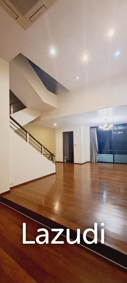 picture 450 sqm townhouse with pool access in Khlong Tan Nuea Watthana Bangkok - 6/36