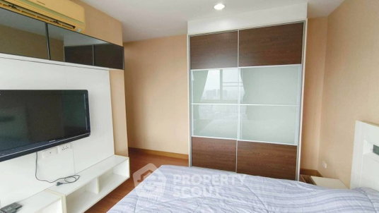 2-BR Condo at Diamond Ratchada near MRT Huai Khwang (ID 2927191)