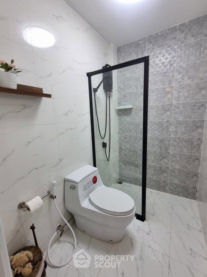 picture 4-BR Townhouse in Min Buri (ID 2926619) - 25/29
