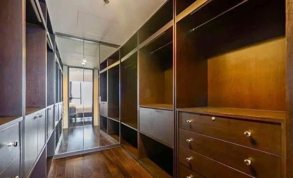 รูป ให้เช่า The Met Condominium | Duplex 366 ตร.ม. ชั้น 54-55 ตึก D | 4 นอน 5 น้ำ | วิวแม่น้ำเจ้าพระยา | 220,000 บาท/เดือน | ติดต่อ นฤเบศ 082-542-5536 - รูปที่ 21/24
