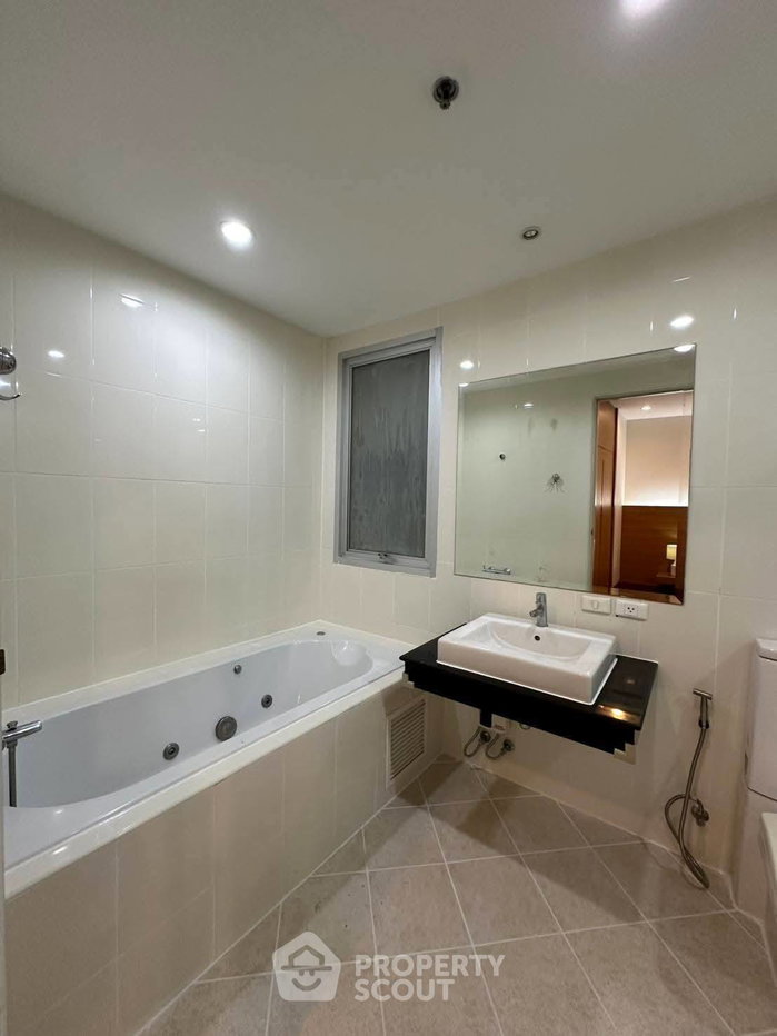 picture 2-BR Condo at The Master Centrium Asoke-Sukhumvit near MRT Sukhumvit (ID 2926423) - 7/16