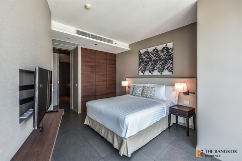 The River Premium Luxury Condo in Prime Location near BTS Saphan Taksin