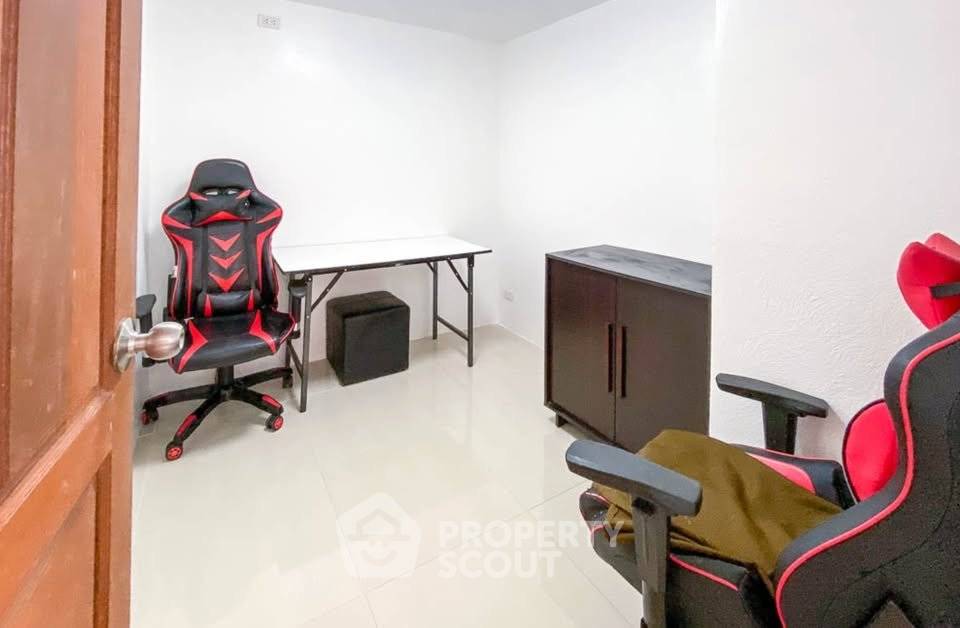 รูป คอนโด 2-ห้องนอน ที่ ศรีธนา คอนโดมิเนียม 2 ใกล้ มหาวิทยาลัยเชียงใหม่ (ID 2927117) - รูปที่ 8/12