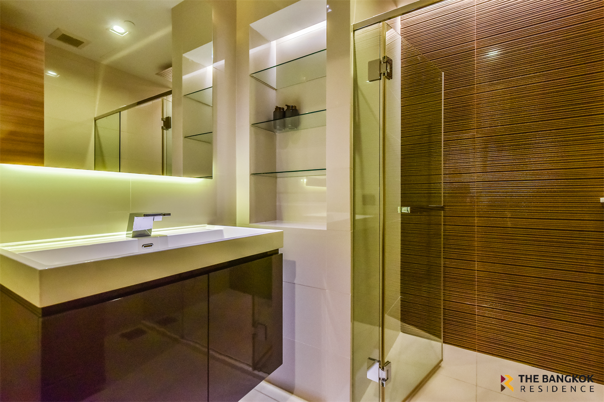 picture The Room Charoenkrung 30 Room available, great price - 7/10