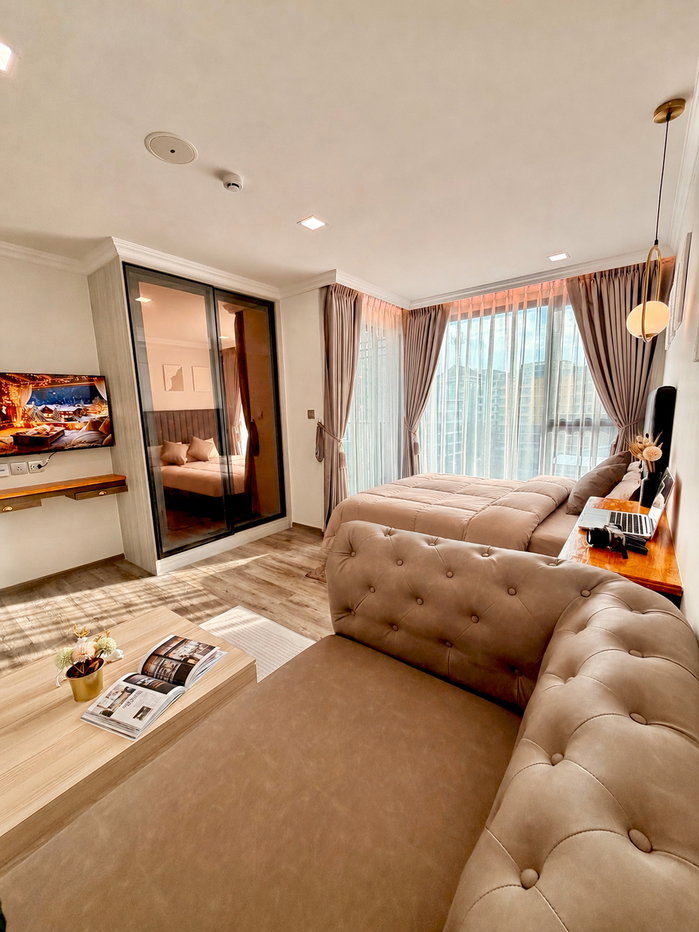 รูป ห้องใหม่พร้อมอยู่✨ ตกแต่งสไตล์ Nordic Cozy มาพร้อม Sofa bed Chesterfield และแสง warm light | Kave Embryo คลอง 6 - รูปที่ 3/20