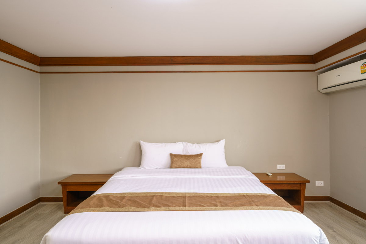 picture United Tower Condo - 2 Bedrooms (108 sq.m.) near BTS Thonglor - 8/21