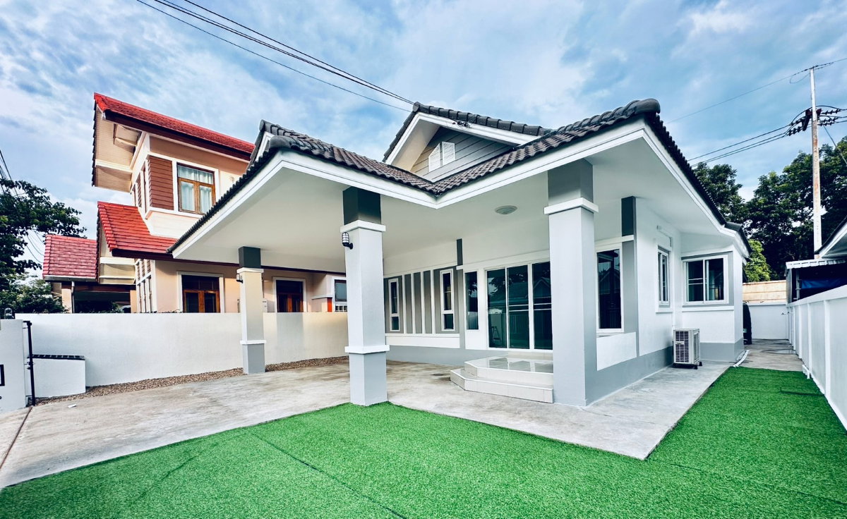 รูป บ้านเดี่ยวพร้อมอยู่ ทำเลดี ใกล้กาดฝรั่ง หางดง เชียงใหม่ - รูปที่ 1/21