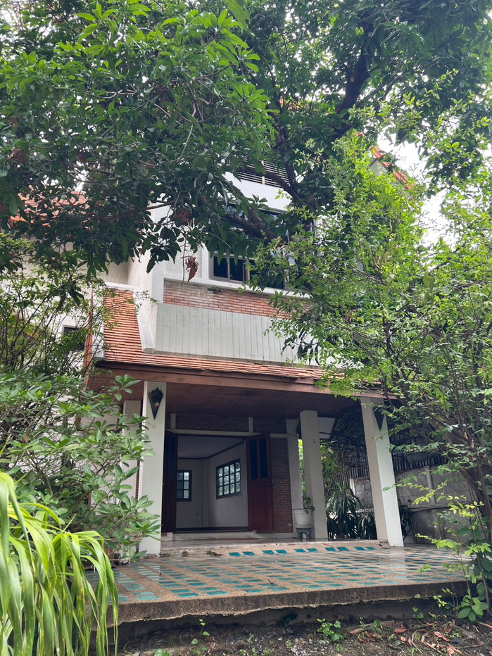 รูป ขายที่ดินพร้อมบ้านเดี่ยว2ชั้น พื้นที่ 200 ตร.ว. ซ.ลาดพร้าว43 แขวงสามเสนนอก เขตห้วยขวาง กทม (ใกล้ BTSสถานีภาวนา) - รูปที่ 3/10