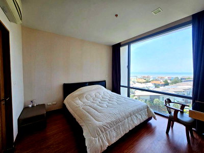 Condos for sale : Luxury condo for sale in Bang Saen, with private beach access, Casalunar Paradiso, fully furnished.