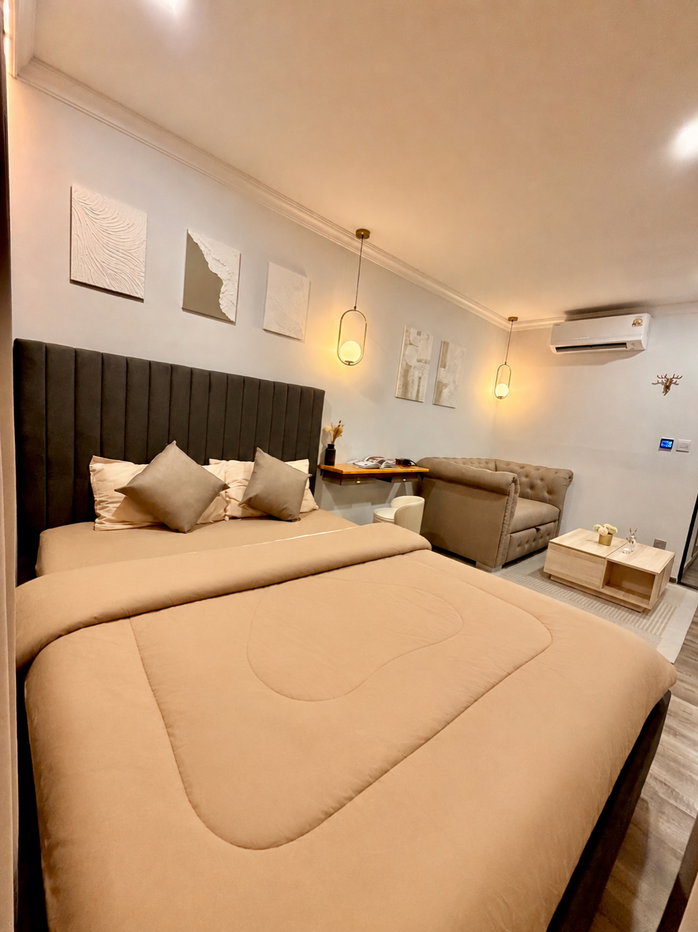 รูป ห้องใหม่พร้อมอยู่✨ ตกแต่งสไตล์ Nordic Cozy มาพร้อม Sofa bed Chesterfield และแสง warm light | Kave Embryo คลอง 6 - รูปที่ 5/20