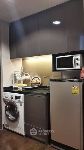 picture 1-BR Condo at The Lumpini 24 near BTS Phrom Phong (ID 1022323) - 2/6