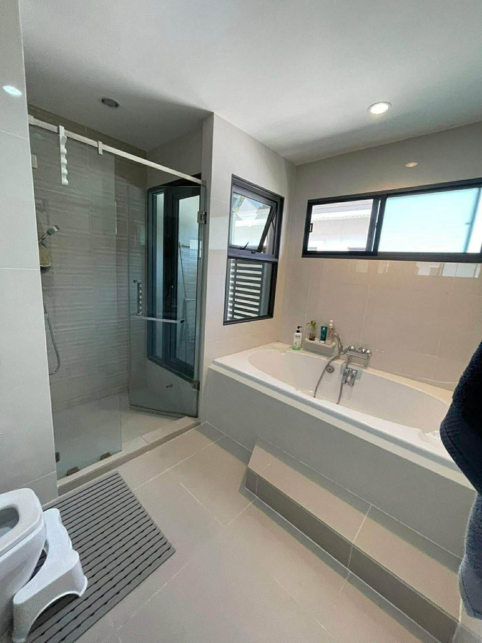 รูป S1263 🏡✨ขาย บ้านหรูในโครงการ The Palm Pattanakarn ขายเพียง 29.5 ล้านบาท 💰‼️ - รูปที่ 6/11