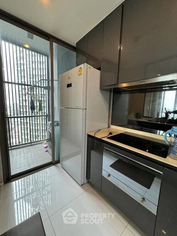 รูป คอนโด 2-ห้องนอน ที่ เดอะ รูม สุขุมวิท 69 ใกล้ BTS พระโขนง (ID 2922132) - รูปที่ 2/10