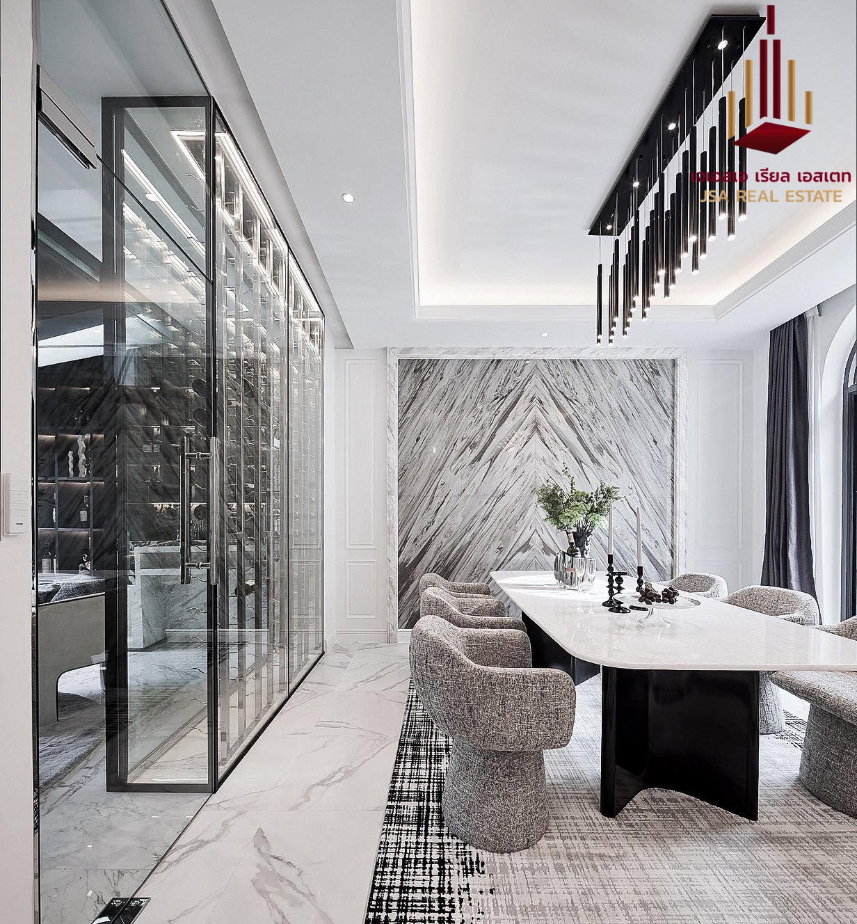 picture ✨ For Sale: The Boulevard Ekkamai ✨  💰 Only 85,800,000 THB - 5/9