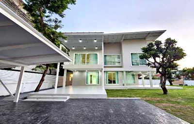 บ้านเดี่ยว เซฟวัน โก ศรีสมาน : ขายด่วน บ้านเดี่ยว 2 ชั้น เมืองทองธานี โครงการ 2 พร้อมที่ดินเปล่า กว้างขวาง 310 ตร.วา