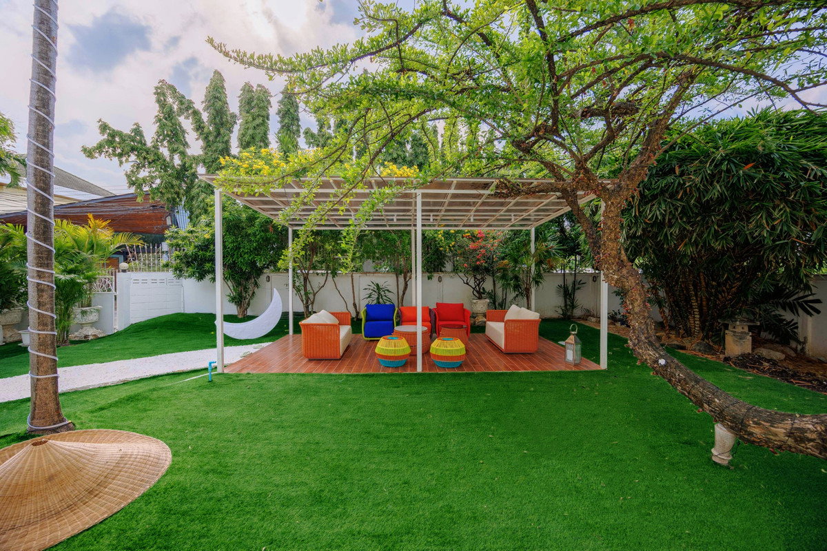 รูป 🏡✨ ให้เช่าพูลวิลล่าหรู บรรยากาศรีสอร์ท ใจกลางสุขุมวิท — พร้อมเข้าอยู่ พูลวิลล่าพร้อมสวนสไตล์เอเชียตะวันออกเฉียงใต้ ร่มรื่น เป็นส่วนตัวสูง - รูปที่ 12/16