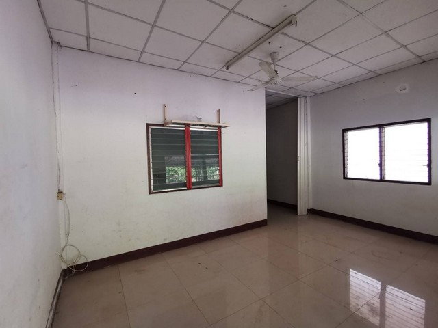 รูป J09197 ขายบ้านเดี่ยว หมู่บ้านเหมะธุริน ตำบลธาตุเชิงชุม อำเภอเมืองสกลนคร สกลนคร - รูปที่ 2/8
