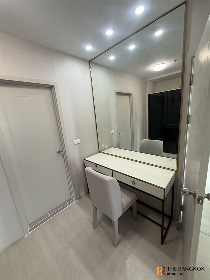 picture Chapter One Shine Bangpo Ready-to-move-in, Prime Location Condo - 2/10