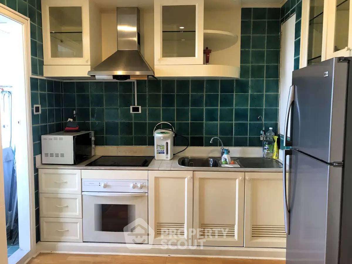 picture Studio Condo at Icon 3 Condominium close to Thong Lo (ID 2866637) - 3/5