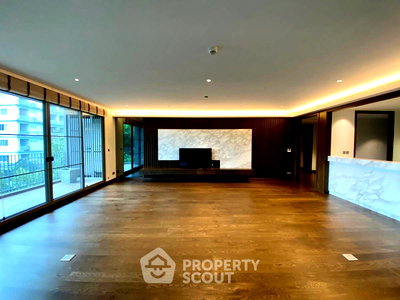 Condos for rent : 3-BR Condo at Supreme Legend Condominium near MRT Khlong Toei (ID 512234)