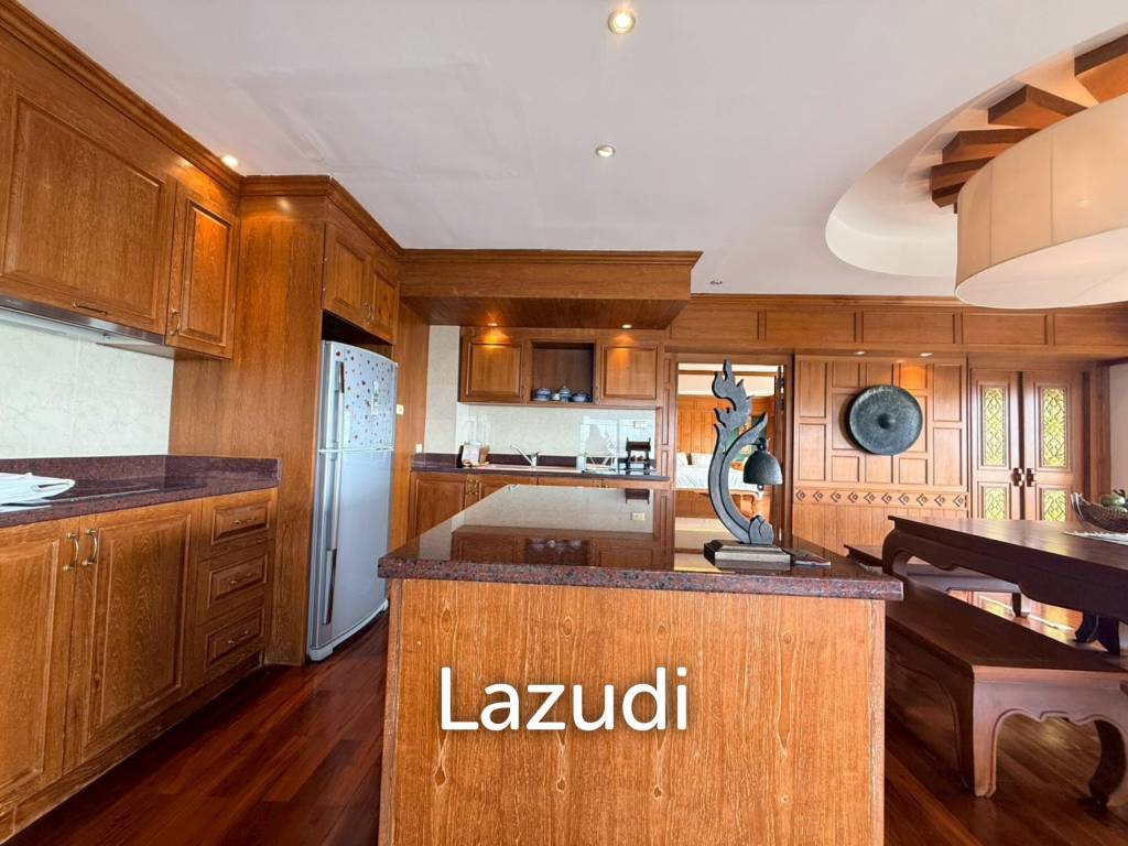 picture Rare Gem at Star Beach Condo 165 sqm with 180° Sea View - 10/30