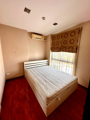 Condos for sale 700 Year Sports Arena Chiang Mai : For sale , One Plus Jed Yod 1 Condo, 2 bedrooms, close to  CMU, Maya and Nimman, Tel. : 098-9690236 (Janny)