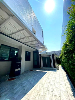 Houses for sale พัฒนาการ 32 : House for sell  The Gentry Phatthanakan 2 