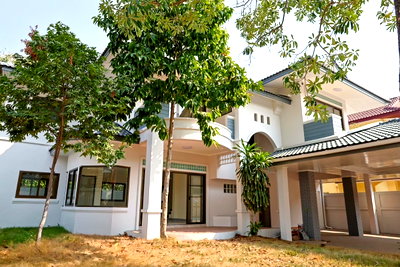 บ้านเดี่ยว เทสโก้โลตัส ศรีนครินทร์ : ขายด่วน! บ้านเดี่ยว หมู่บ้านปรีชา ศรีนครินทร์ 3 ห้องนอน 3 ห้องน้ำ พื้นที่ 82.1 ตร.วา (250ตรม.) สวยมาก พร้อมเข้าอยู่ เดินทางสะดวก เพียง 7.99 ลบ.! 