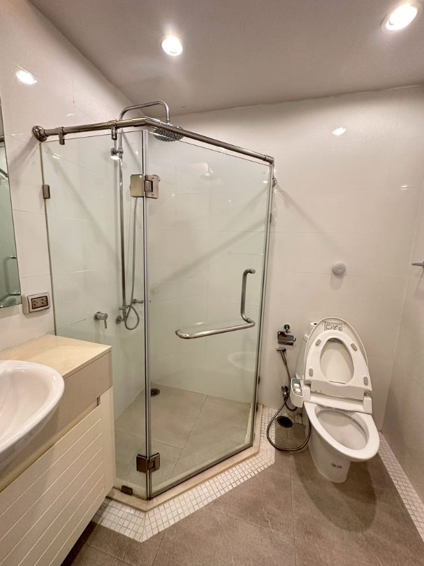 รูป 2 Beds for rent near BTS Phrom Phong. - รูปที่ 10/13