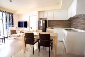 Condos for sale : Best Value 2BR Condo in Rama 9 | Renovated, 12.39% Below Market - U6294537