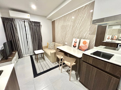 [Short-Long Term For Rent ] Nue Cross Condo Close to BTS Skytrain green line Khukhot Staion 🚝 Corner Unit✅