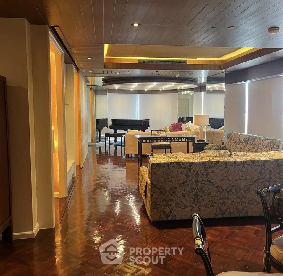 รูป คอนโด 2-ห้องนอน ที่ ณุศา สเตท ทาวเวอร์ คอนโดมิเนียม ใกล้ BTS สะพานตากสิน (ID 2873603) - รูปที่ 4/19