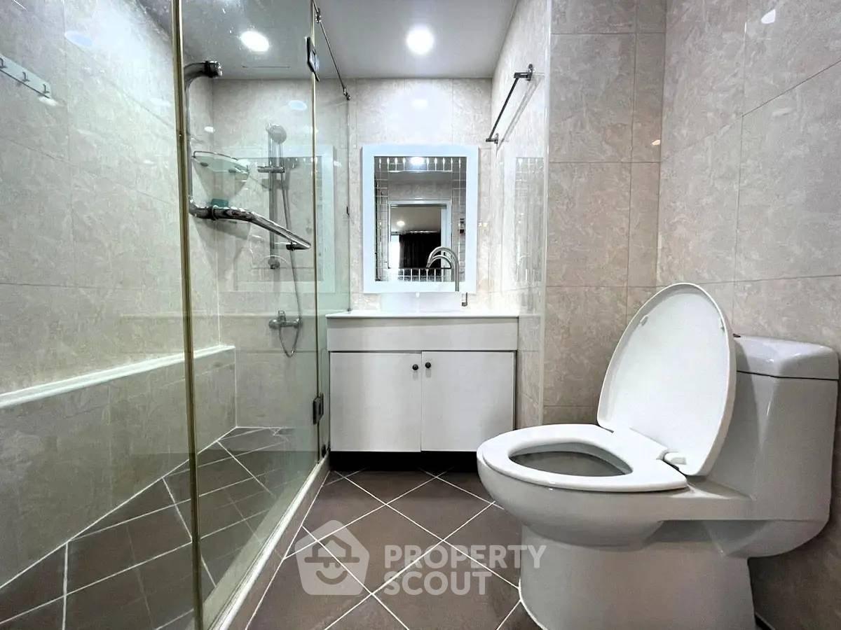 picture 3-BR Condo at D.S. Tower 2 Sukhumvit 39 Condominium near MRT Sukhumvit (ID 2828413) - 10/11
