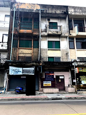 อาคารพาณิชย์ ม.ศรีปทุม : ขายอาคารพาณิชย์3.5 ชั้น เนื้อที่ 32 ตร.ว. ริมถนนเสนานิคม 1 