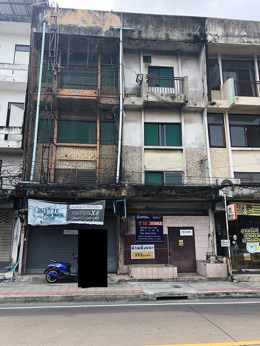 รูป ขายอาคารพาณิชย์3.5 ชั้น เนื้อที่ 32 ตร.ว. ริมถนนเสนานิคม 1  - รูปที่ 1/9