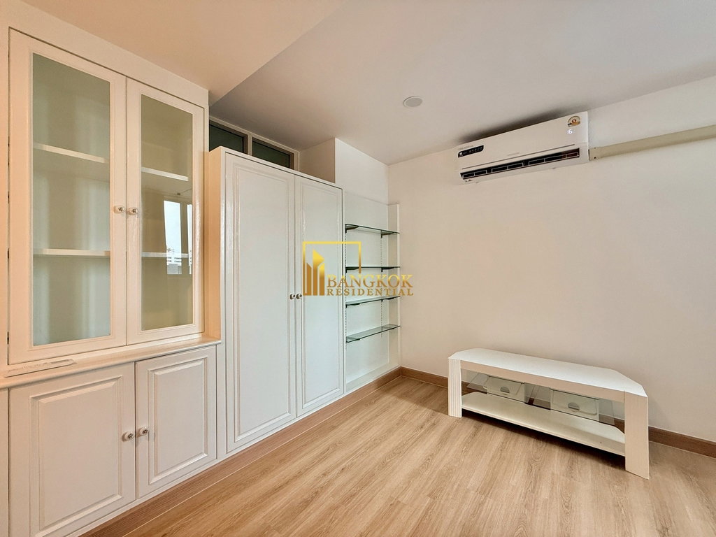 picture DS Tower 2 |  Modernized 3 Bedroom Condo in Phrom Phong - BR61473CD - 10/21