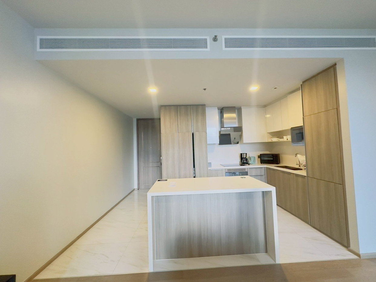 รูป LTHC15531 – Luxury Condo for Rent Asoke | Spacious City Lifestyle | Near BTS Asok | 80,000 THB | คอนโดหรูให้เช่า อโศก ห้องใหญ่ ใกล้ BTS อโศก - รูปที่ 2/5