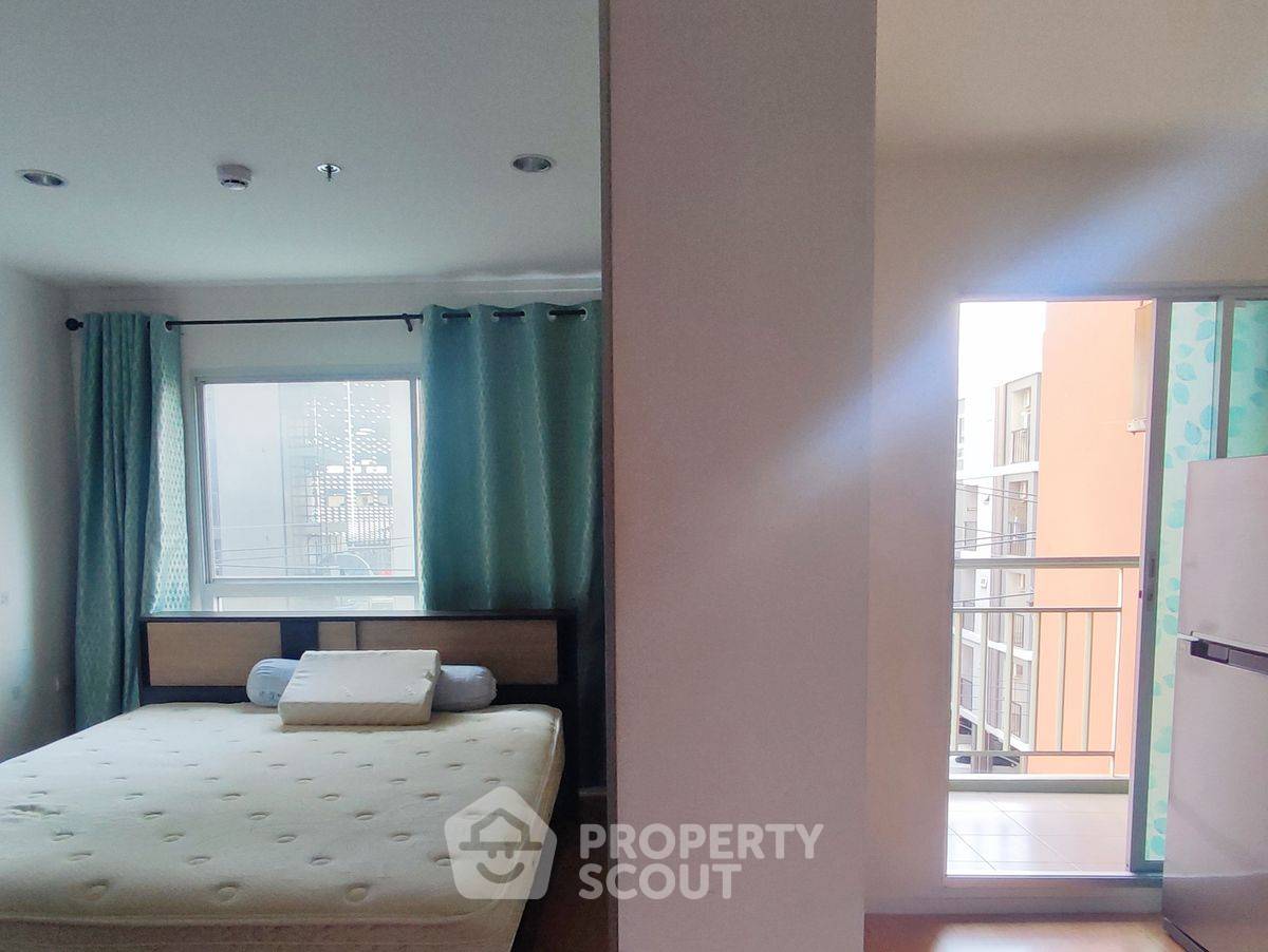 รูป คอนโด 1 ห้องนอน Lumpini Place Srinakarin-Huamak ใกล้ ARL หัวหมาก (ID 2095509) - รูปที่ 4/8