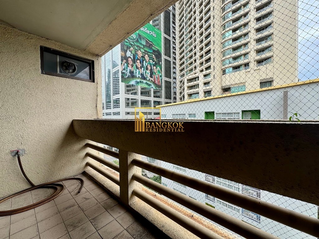 รูป City Lake Tower | Spacious 3 Bedroom Condo in Asoke Area - BR19001CD - รูปที่ 8/36